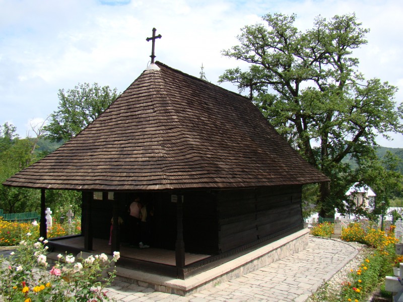 Biserica Manastirii Dintr-un Lemn cu hramul Nasterii Maicii Domnului