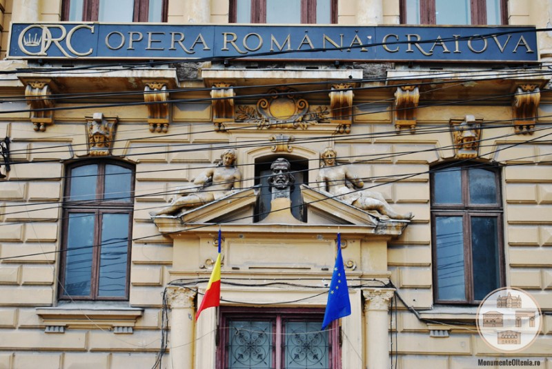 Liceul Carol I, Craiova - detalii intrarea în Opera Română