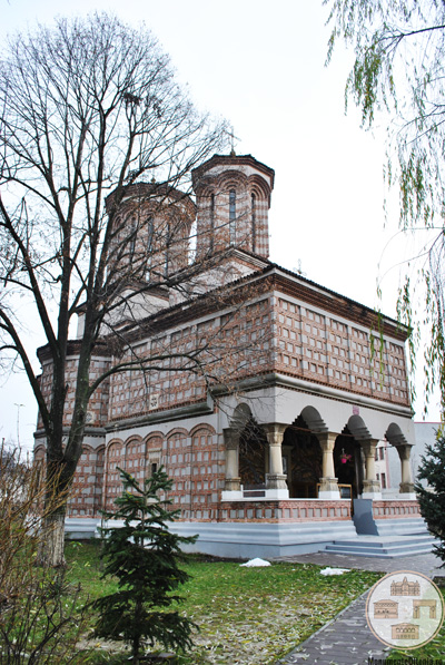 Biserica Sf Apostoli, Craiova - vedere laterală