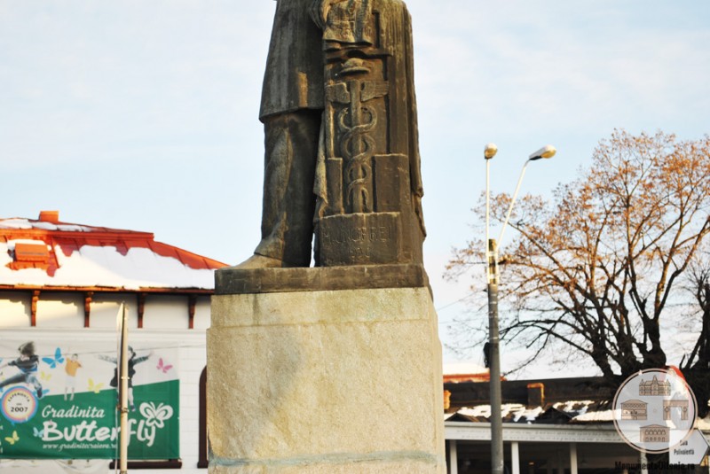 Monumentul Eugeniu Carada, Craiova - detaliu
