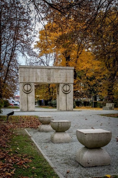 Calea Eroilor, Targu Jiu