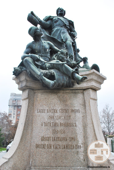Monumentul Barbu Stirbei, Craiova - statuie pe soclu