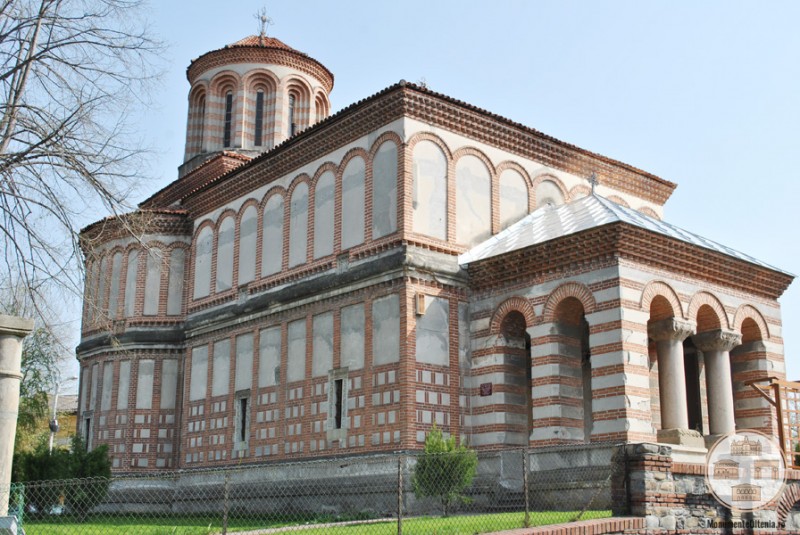 Biserica Sf Arhangheli Mihail si Gavriil, Craiova - vedere laterala