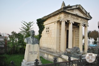 Monumentele funerare al lui Nicolae si Jean Mihail, Cimitirul Ungureni, Craiova