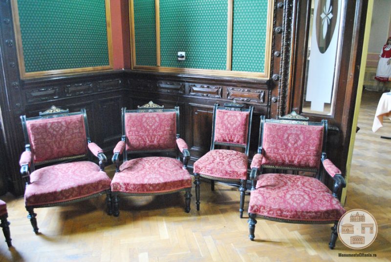 Casa Nicolae Romanescu - mobilier biblioteca Luciei Romanescu