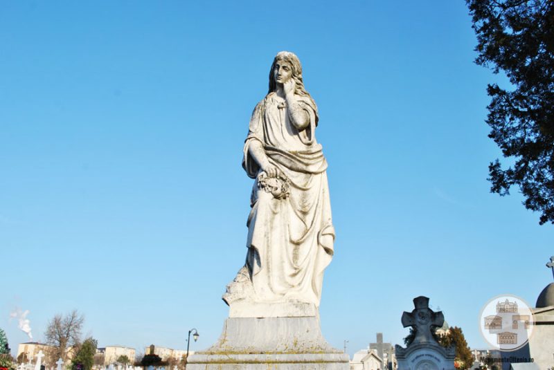 Monumentul funerar al Familiei Bibescu din Cimitirul Sineasca din Craiova