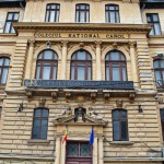 Liceul Carol I, Craiova - intrarea în Opera Română