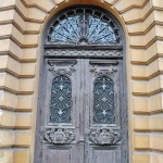 Liceul Carol I, Craiova - ușă