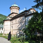 Manastirea Cozia - Biserica Sf Treime - latura nordica