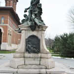 Monumentul Barbu Stirbei, Craiova - vedere laterala (dreapta)