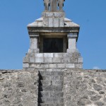 Monumentul Proclamatiei de la Pades - altar