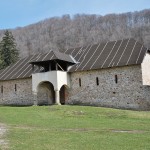Manastirea Hurezi - cladiri anexa din incinta exterioara (2)